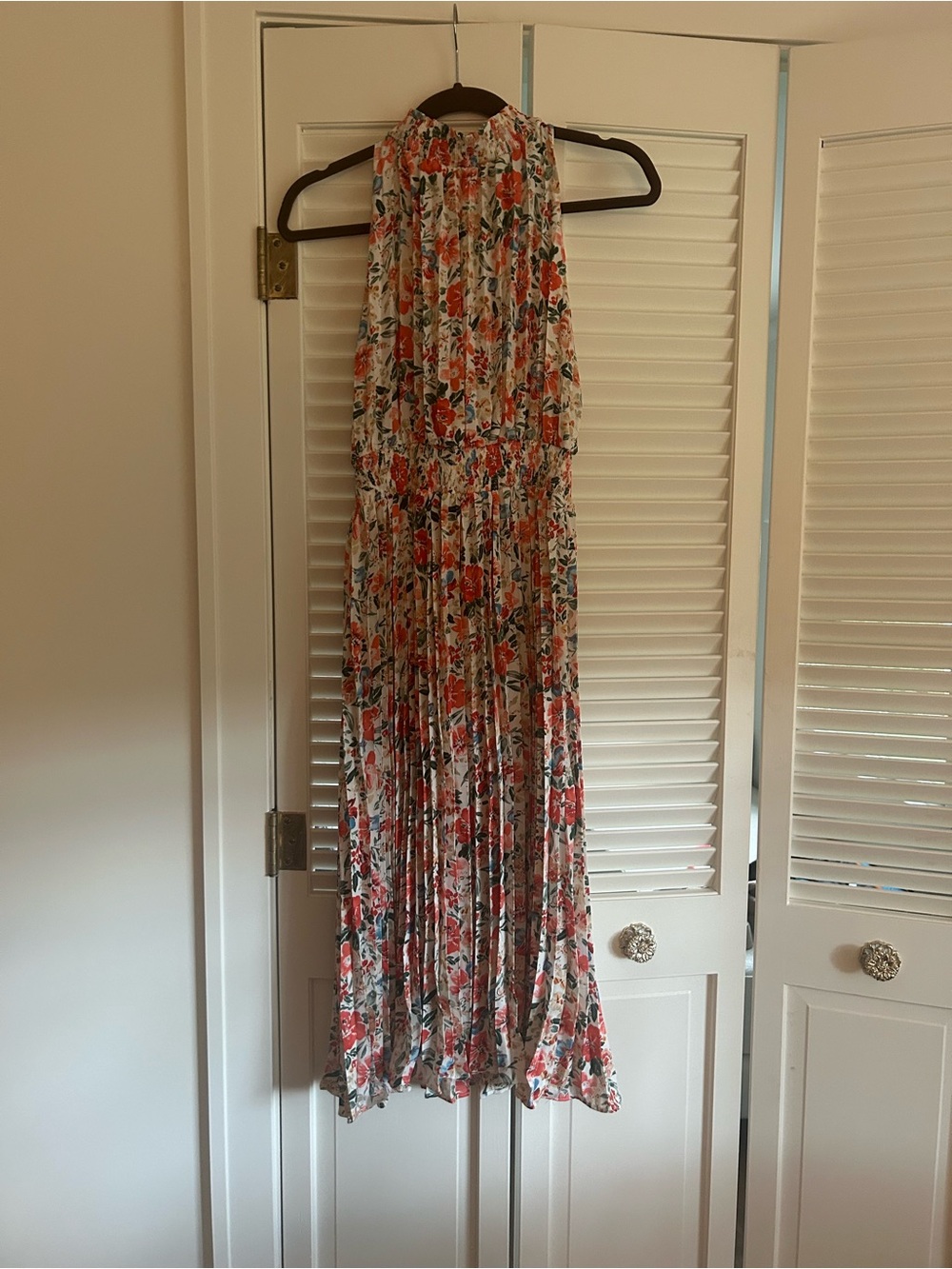 NWT Petal and Pup Floral Pleated Midi Dress Hugh Neck Smocked Waist Sz 2 Deanna - Picture 2 of 7